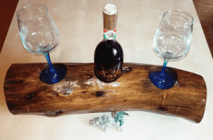 Rusztikus bortartó diófa rönkből